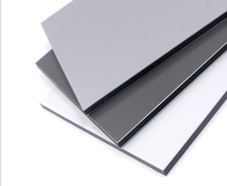 Painel composto de alumínio de alto brilho que protege a sua superfície com revestimento nano-PVDF e tinta autolimpante