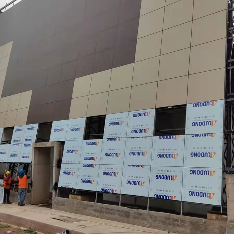 Painel composto de alumínio de filme protetor com alto brilho e espessura de bobina de alumínio de 0,022 mm a 0,050 mm