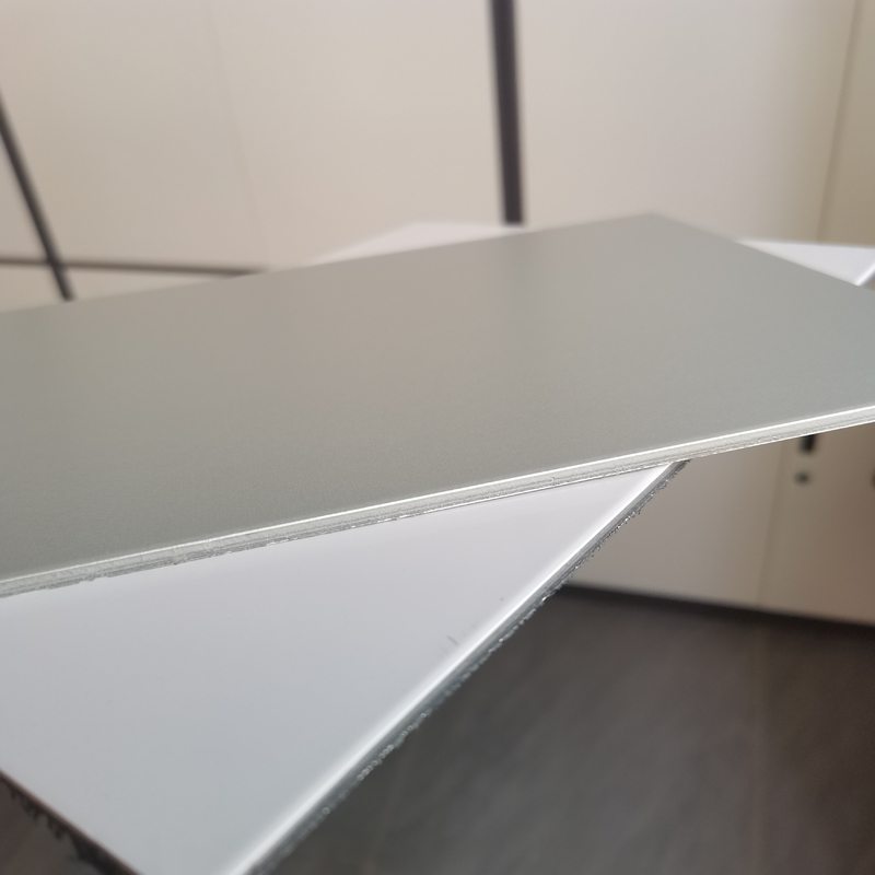 ALD 8802 núcleo inabalável cinza prateado Painel de alumínio composto para sinalização e materiais de construção