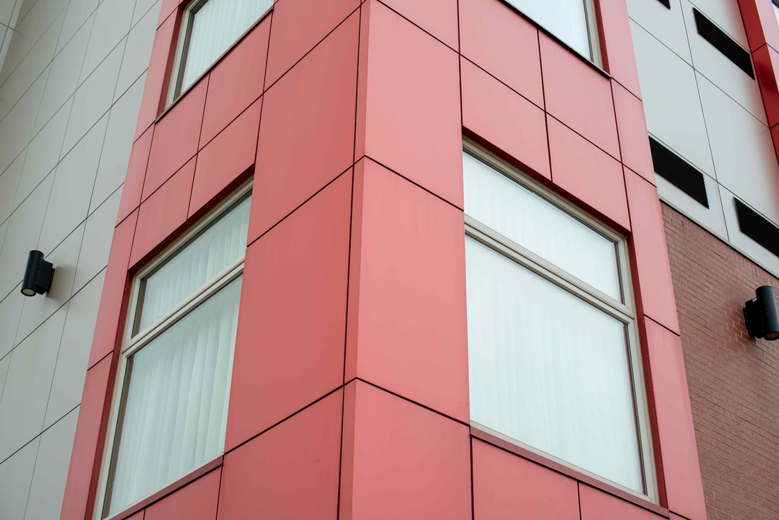Fornecedor OEM Painel de material composto de alumínio para cortinas de parede de abrigos interiores