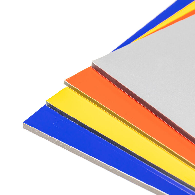 Painéis compostos de alumínio revestidos com PVDF de 4 mm resistentes às intempéries para revestimento de parede de cortina exterior