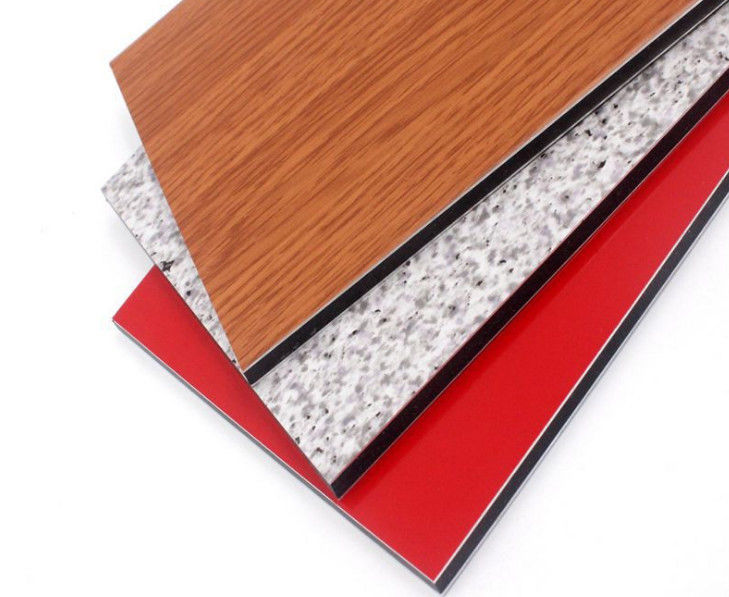 Grão de madeira de fábrica OEM ACP 4mm, revestimento PVDF, superfície anti-riscos para revestimento de parede interior exterior mais vendido
