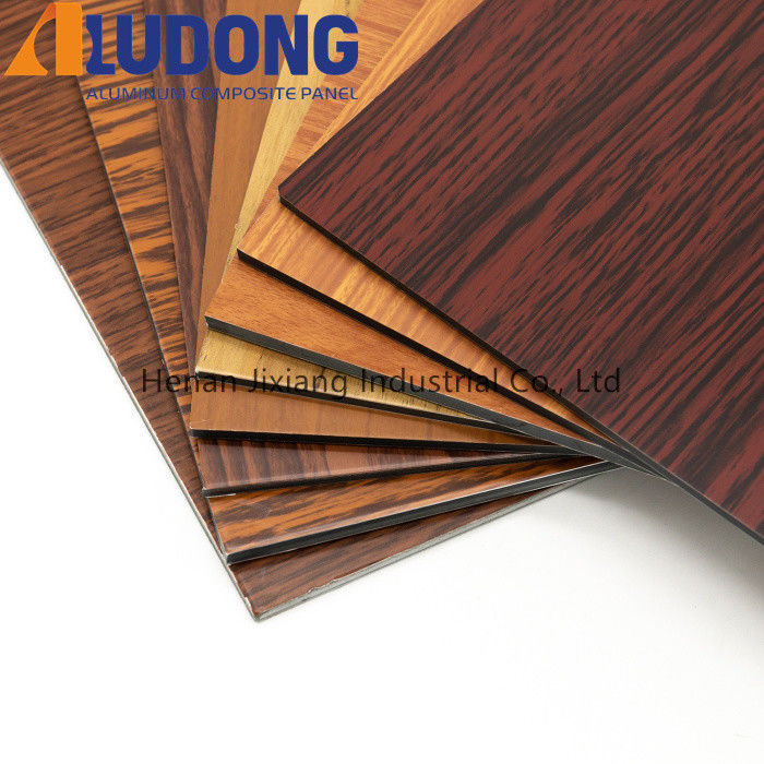Em estoque 1220*2440mm painéis compostos de alumínio padrão de madeira, alta resistência à prova de molde para decoração de interiores CE certificado