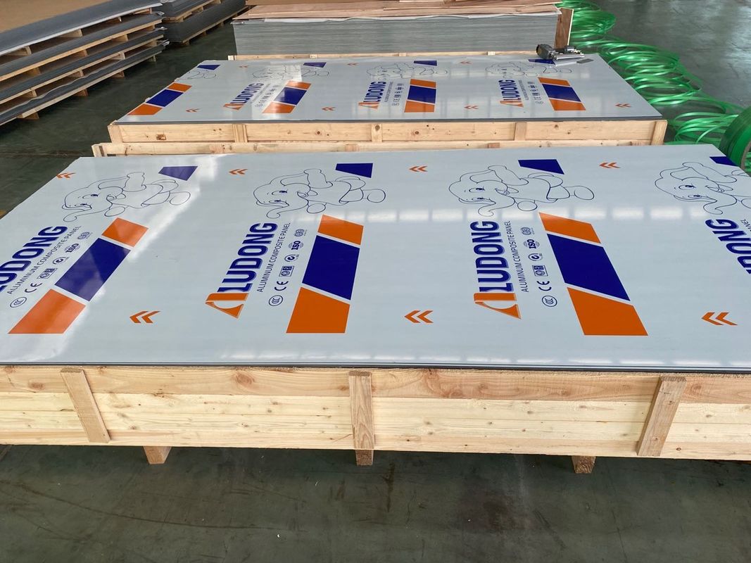 Painel de alumínio composto UV de alto desempenho para construção leve e elegante com revestimento nano-PVDF