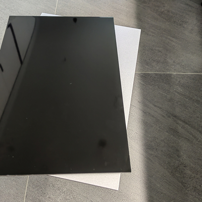 Painel composto 1250mm do alumínio preto do PE da cor para a decoração interior