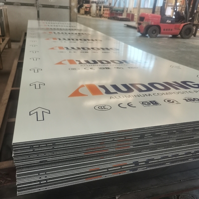 Painel de alumínio composto PVDF liso para proteção de tecto a longo prazo