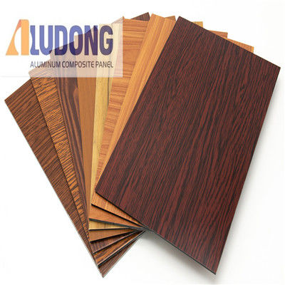 OEM Personalizado 1220*2440mm Painel ACM PE Revestimento PVDF, Opção de grãos de madeira, para teto e decoração de interiores Preço de fábrica