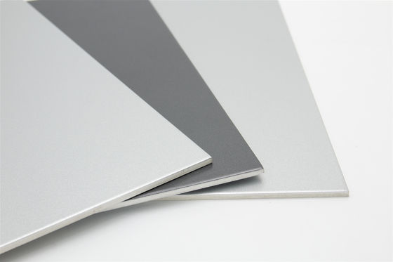 painel composto de alumínio à prova de fogo de 1220*2440*4mm PVDF para a parede buillding claddding e de cortina