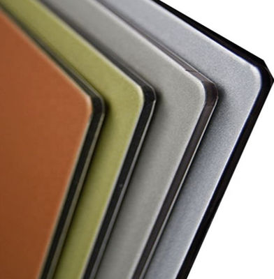 Painel composto de alumínio flexível inteiro do núcleo PVDF para o quadro indicador e o revestimento