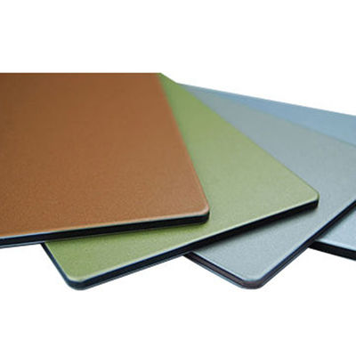 Verso composto de alumínio da primeira demão do revestimento do painel da largura 1220mm Acp